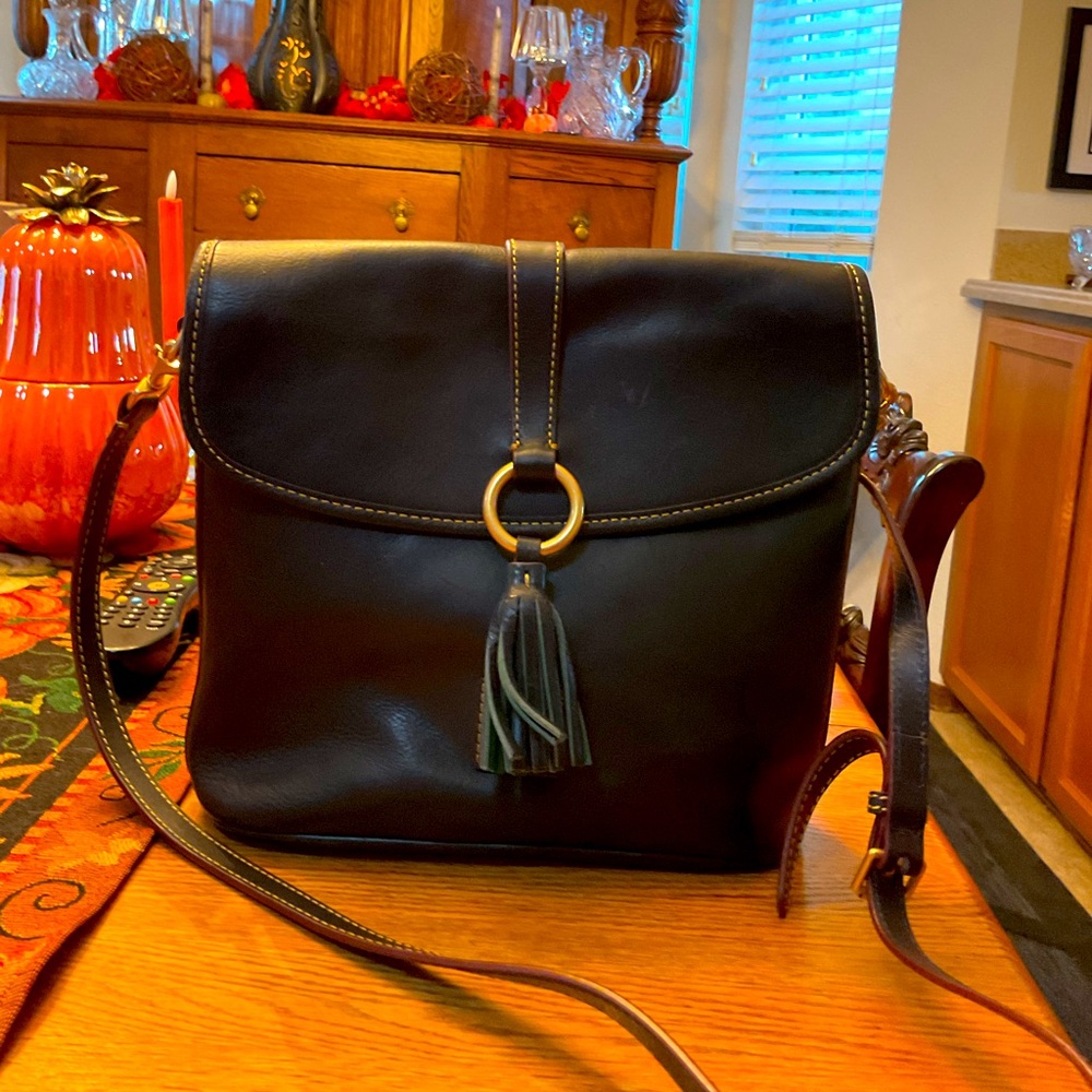 LARGE DOONEY & BOURKE DOTTIE CROSSBODY